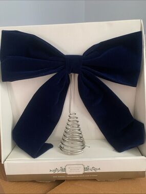 🆕-Deep Navy Velvet Bow Tree Topper By WELLESLEY MANOR